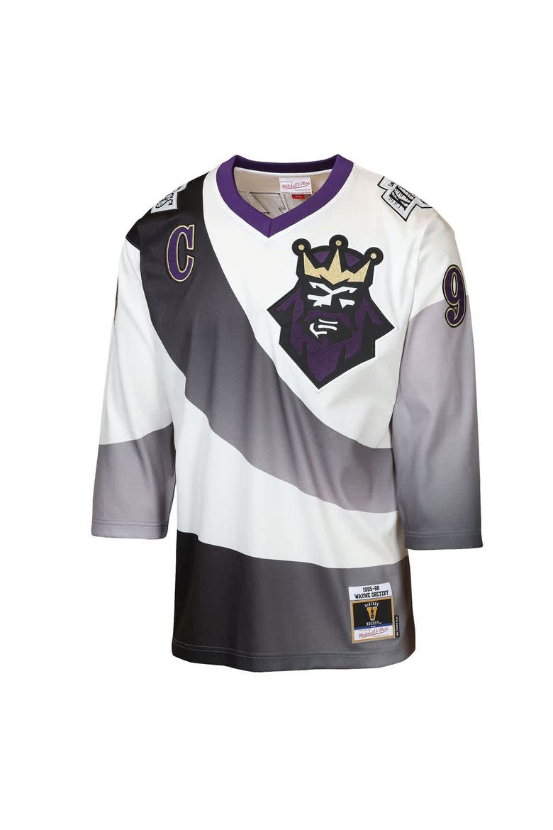 Youth Mitchell & Ness Wayne Gretzky White Los Angeles Kings 1995/96 Power Play Throwback Alternate Player Jersey with Captain Patch, Alternate, color, White