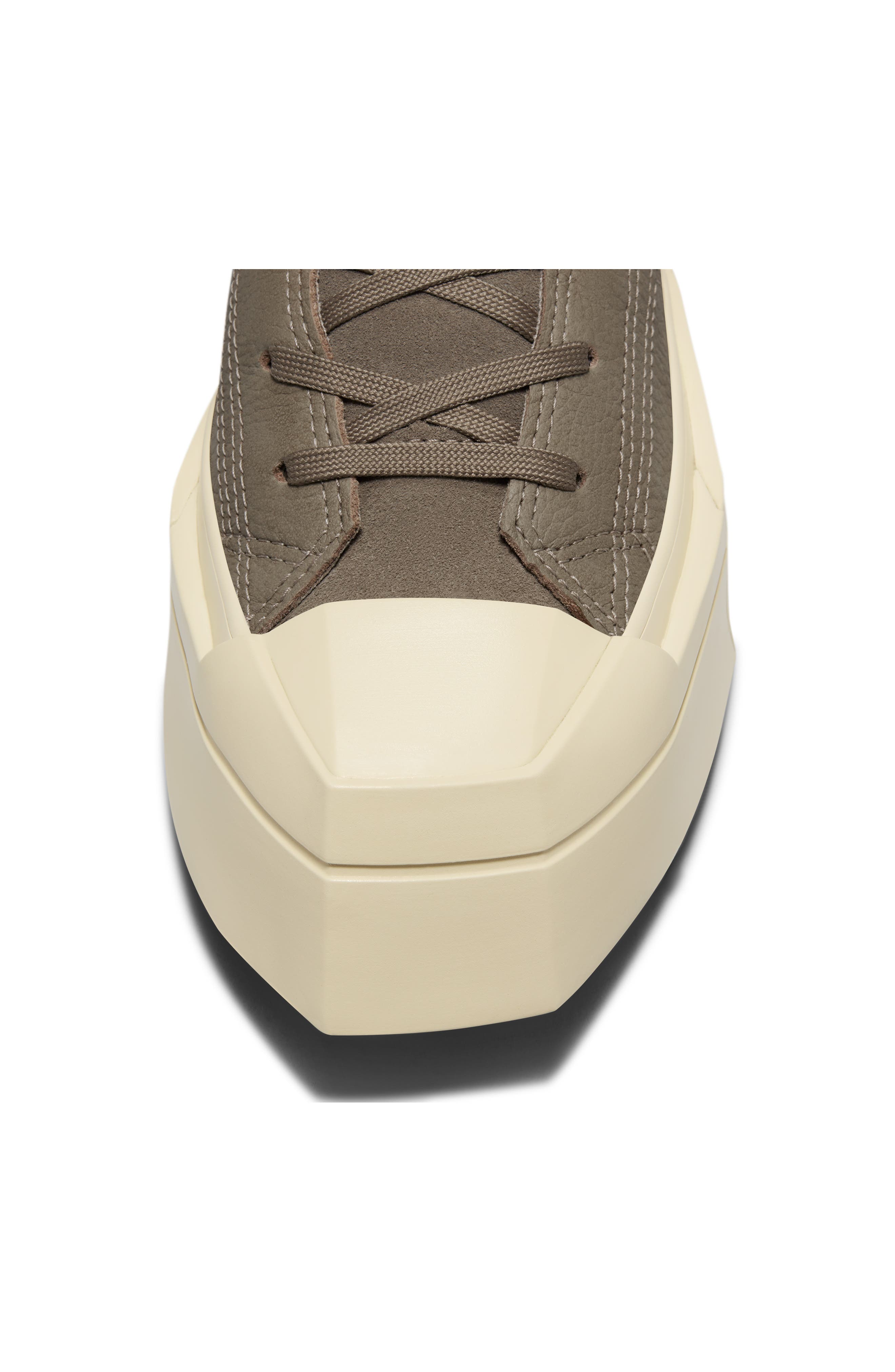 Converse Gender Inclusive Chuck 70 De Luxe Square Toe Platform High Top Sneaker, Alternate, color, 