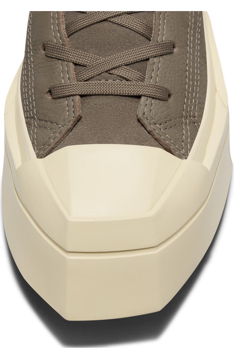 Converse Gender Inclusive Chuck 70 De Luxe Square Toe Platform High Top Sneaker, Alternate, color,