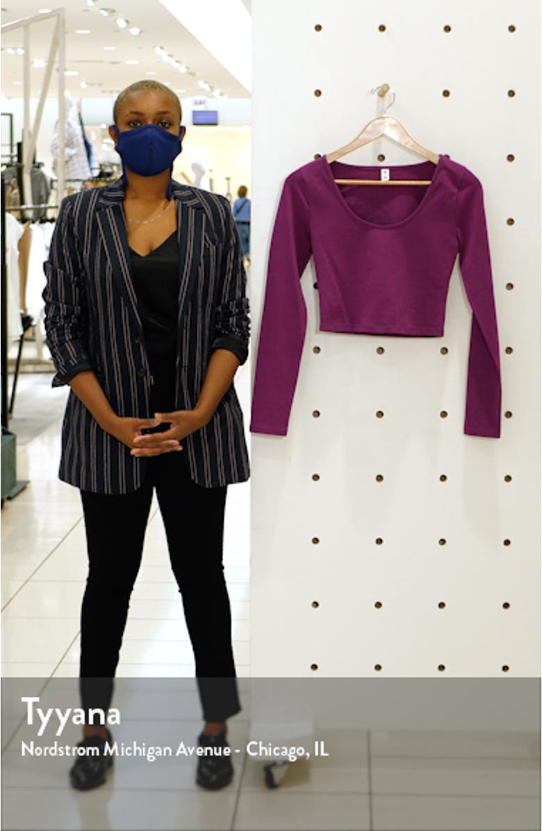 Crop Long Sleeve Scoop Neck T-Shirt, sales video thumbnail