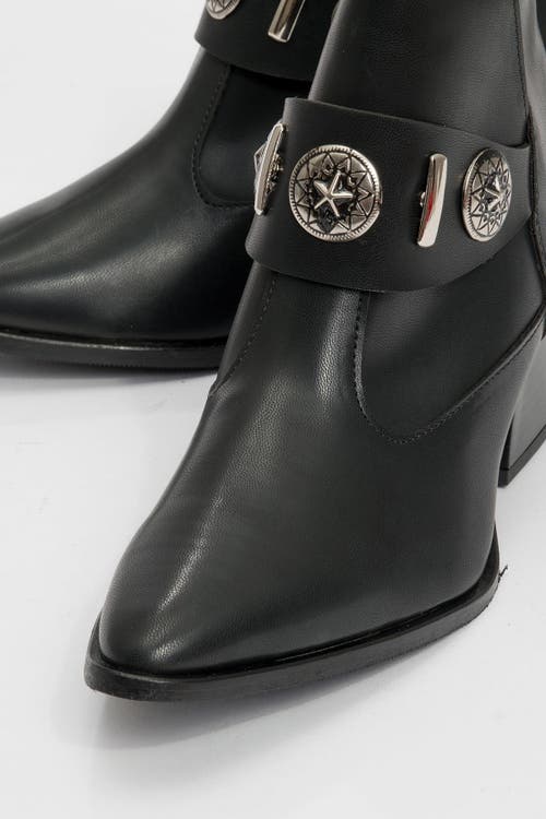 Prologue Shoes Kenda Buckle Block Heel Boot In Black