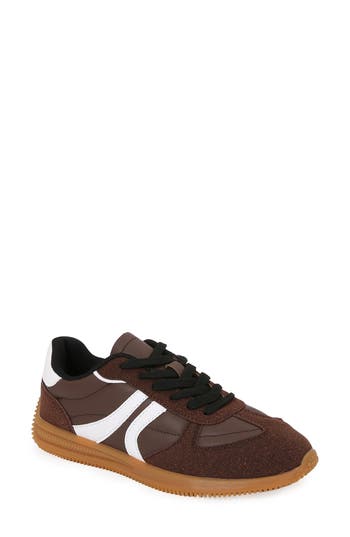 Berness Curve Stripe Sneaker In Burgundy