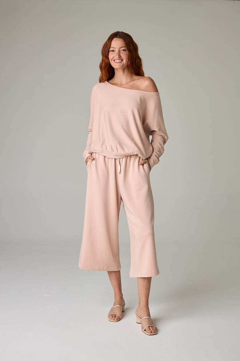 Baikal Eco-Luxe Fleece Off-Shoulder Crop Top - Cloud-Soft Comfort, Alternate, color, Rose Quartz