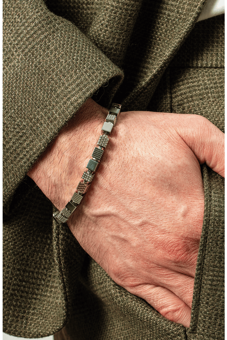 Stainless Steel Cubes Bracelet With Graphic Relief And Stainless Steel Gold, Alternate, color, Silver