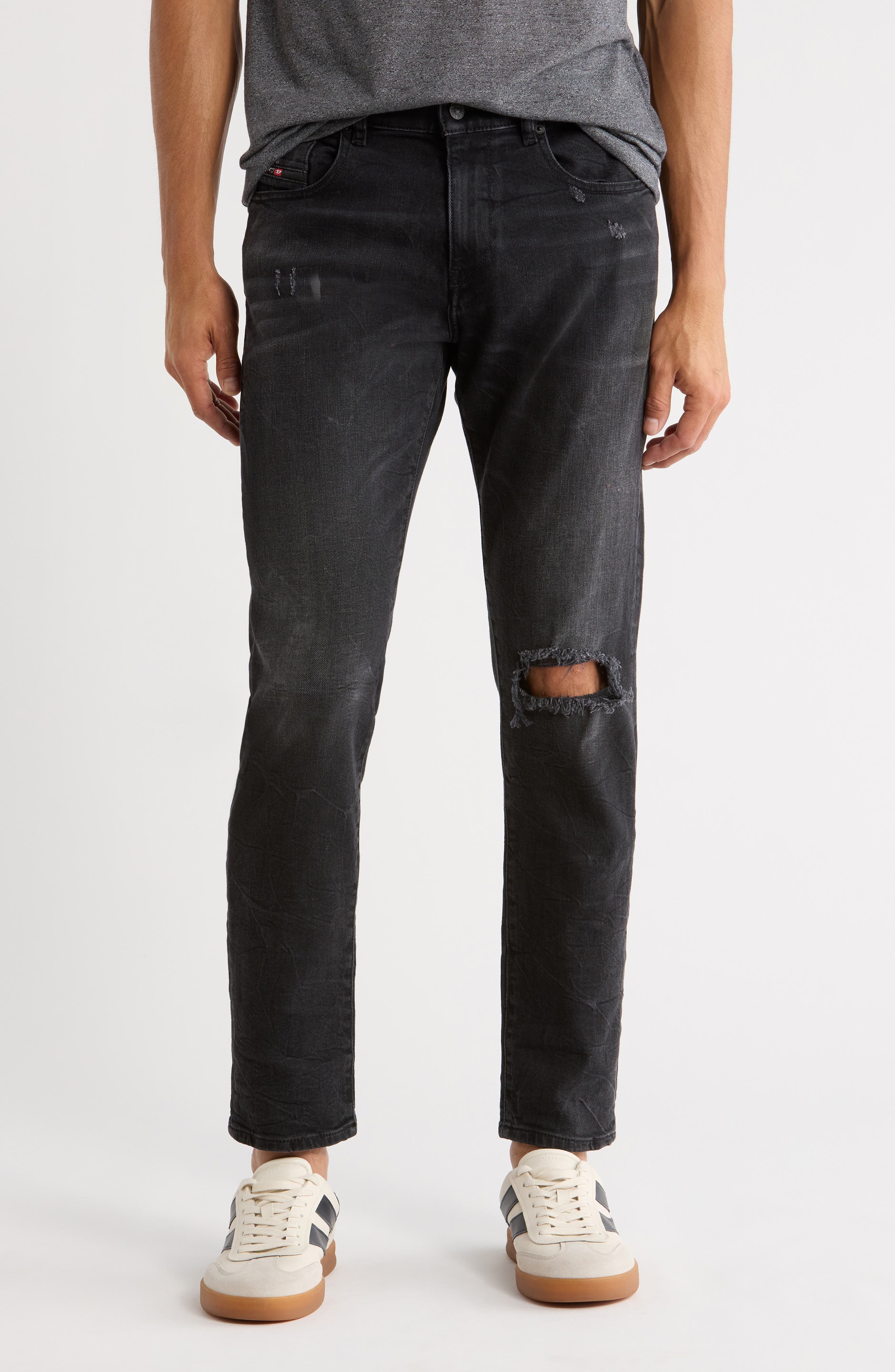 DIESEL® 2019 D-Strukt Slim Fit Jeans