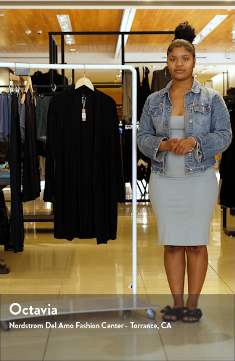 'SKIMS Sleep Short Robe, sales video thumbnail