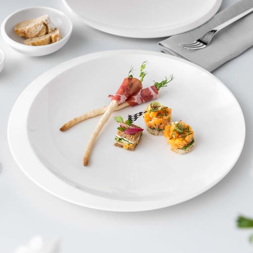 Villeroy & Boch Newmoon Large Round Tray In White