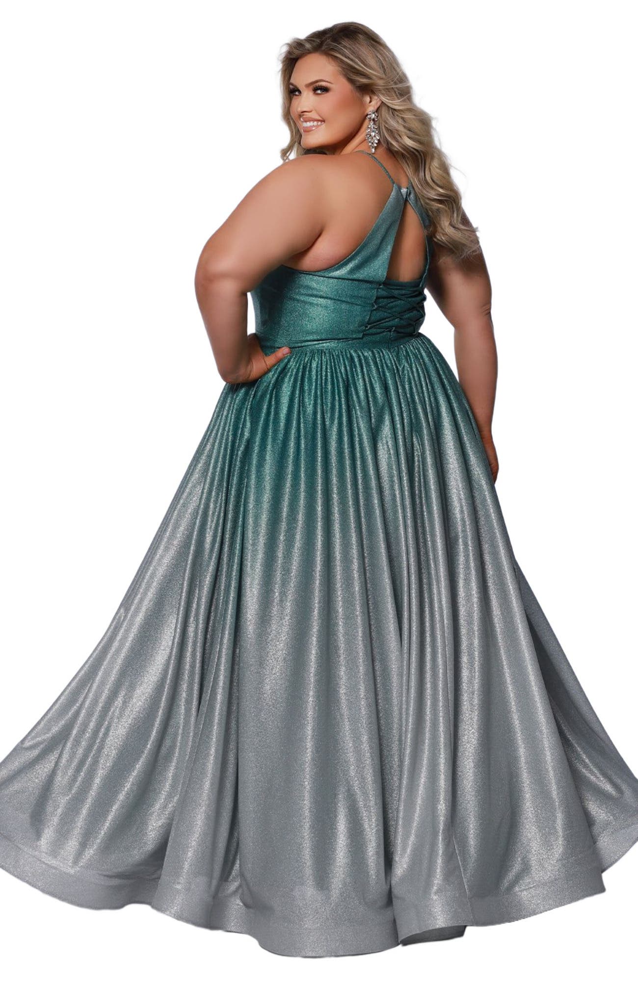 Halter Neck A-Line Plus Size Formal Gown - image 2