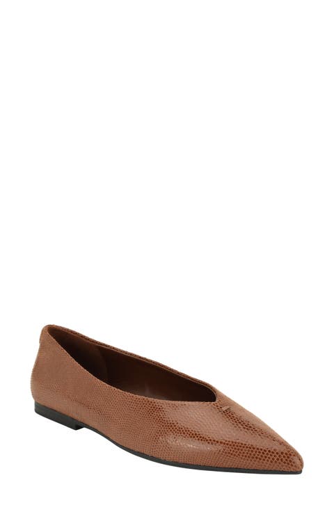 Gemeen Pointed Toe Flat
