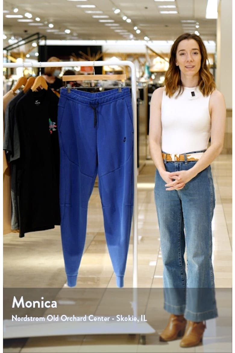 Sportswear Tech Fleece Joggers video
