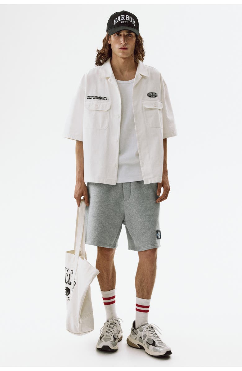 H&M Relaxed Fit Sweatshorts, Alternate, color, Gray Melange