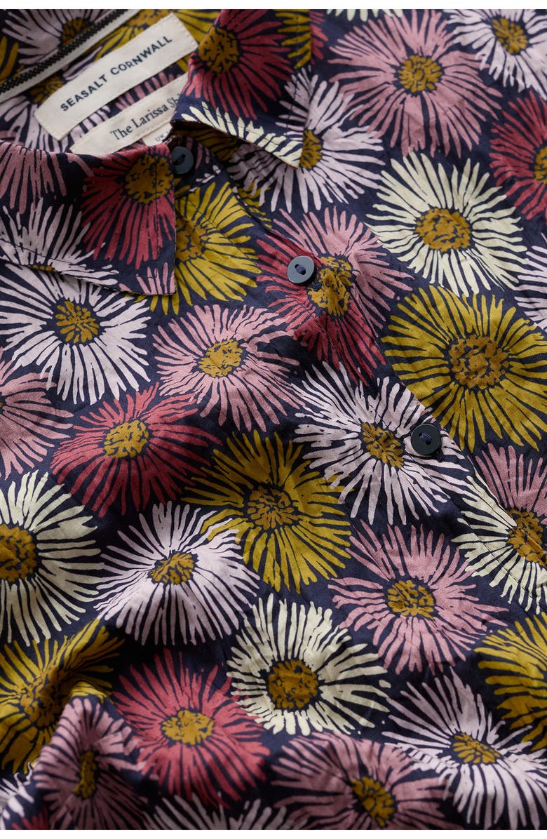 Seasalt Cornwall Larissa Crinkled Floral Organic Cotton Button-Up Shirt, Alternate, color, Painted Asters Maritime