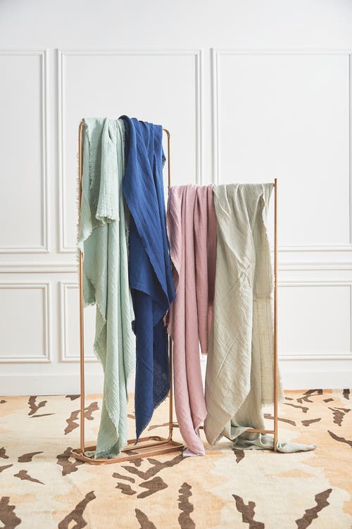 Elisabeth York 50" X 70" Feather Gauze Throw Collection In Gray