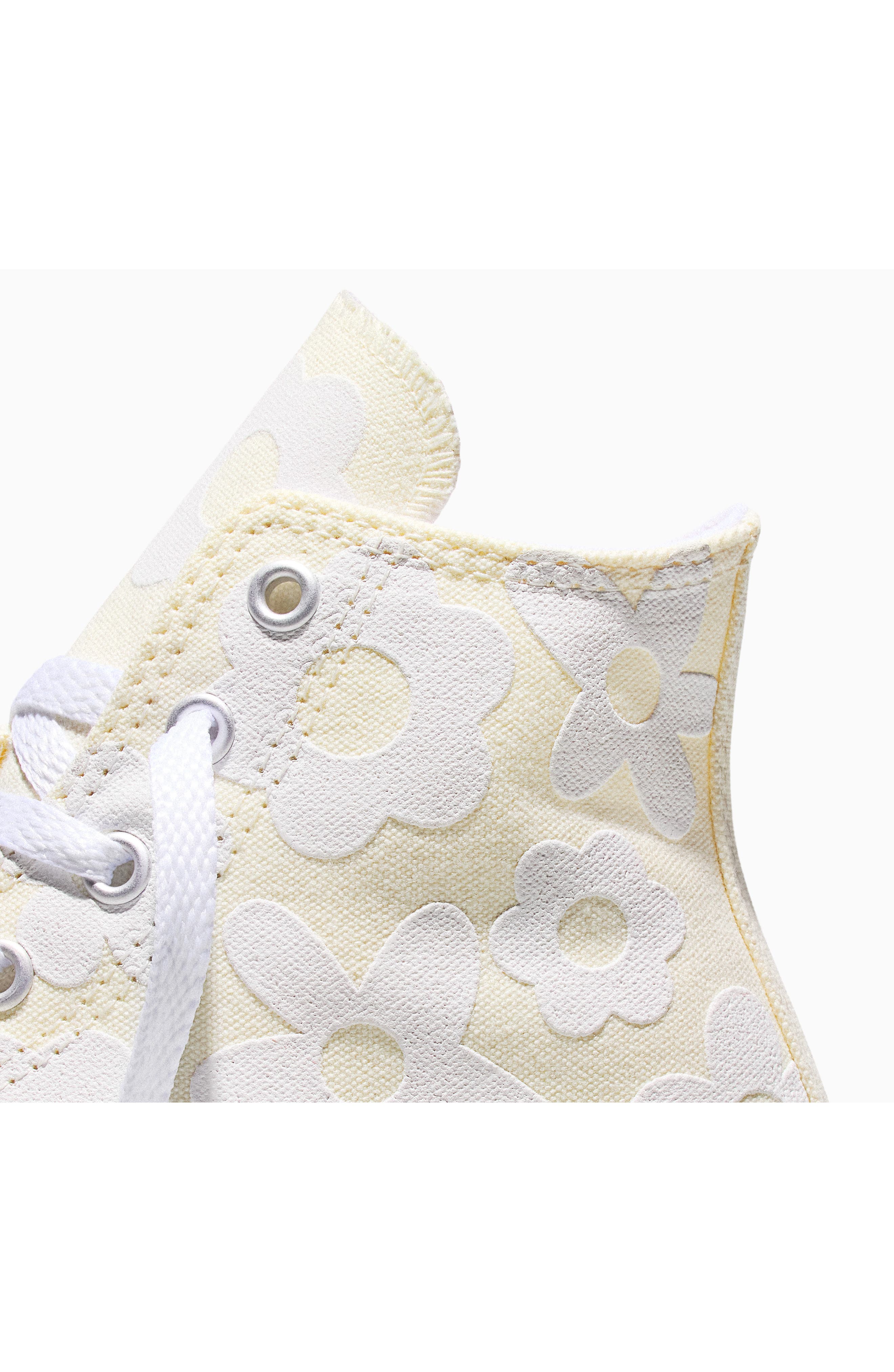 Converse Kids' Chuck Taylor All Star Canvas High Top Sneaker, Alternate, color, Egret/ White/ Silver