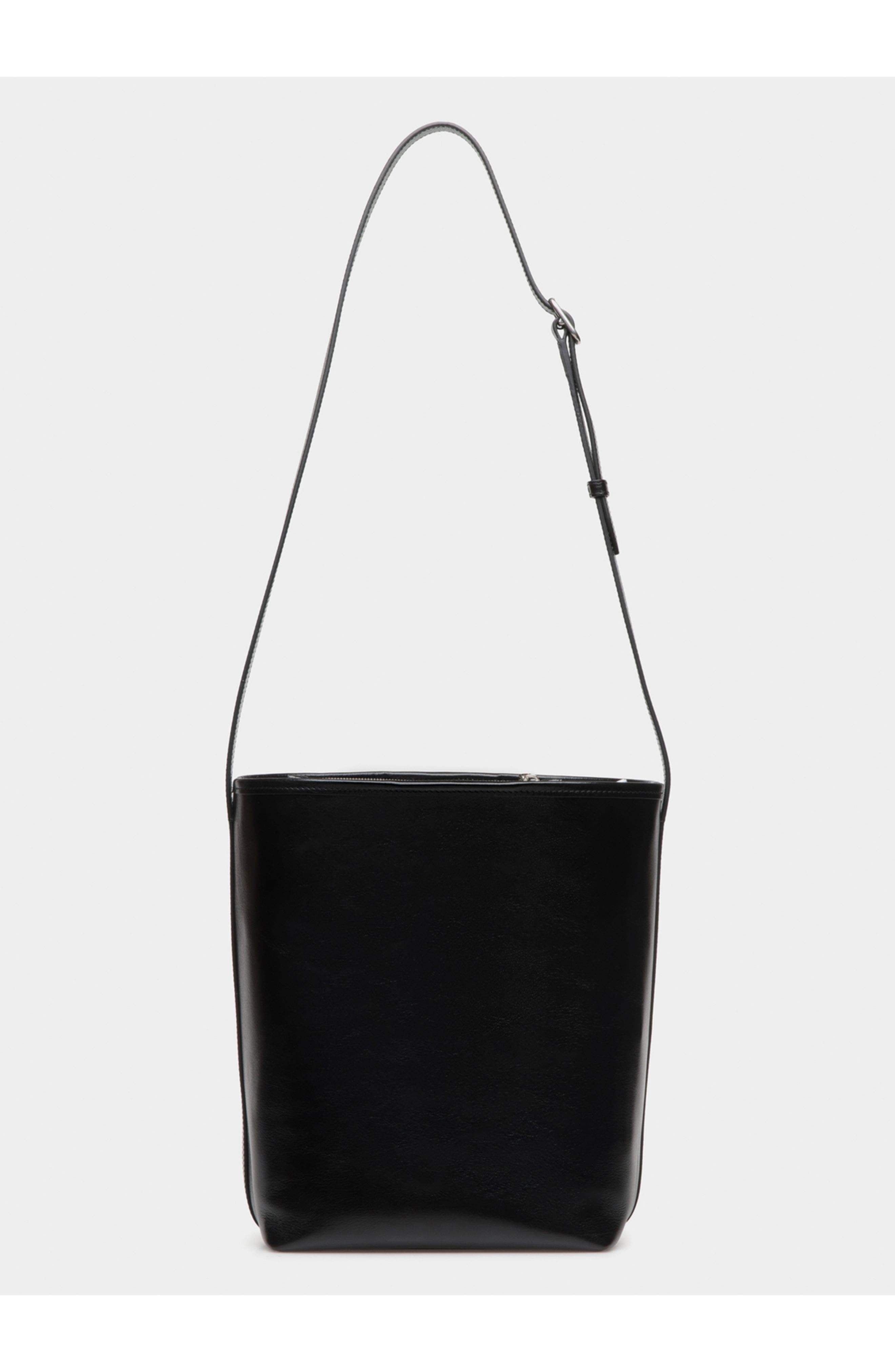 Bally Signature Bucket Bag in Buffalo Leather, Alternate, color, Black+Palladio