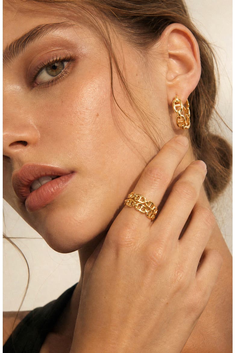 Mariner Link Huggie Hoop Earrings, Alternate, color, GOLD