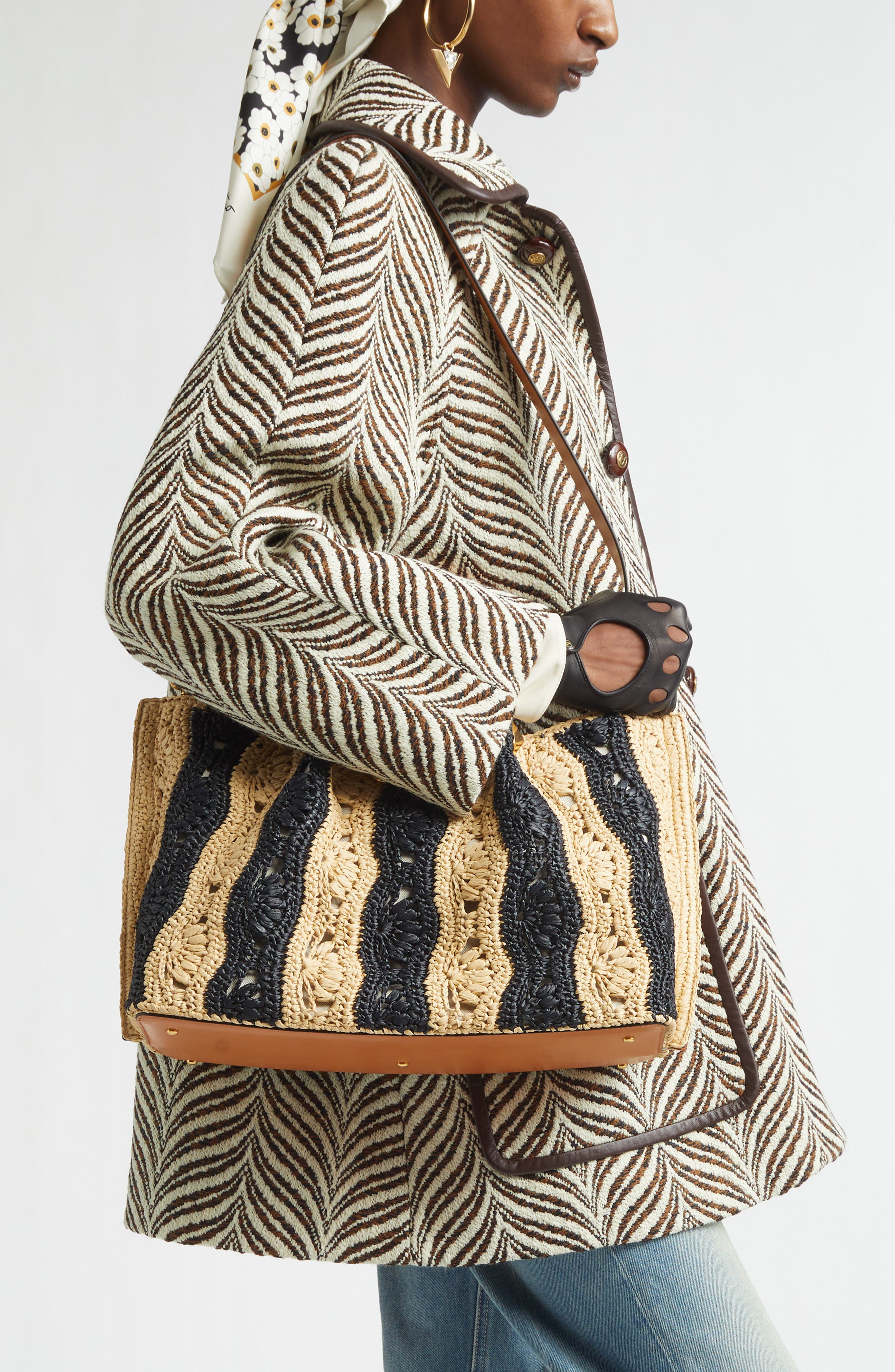 Valentino Garavani VLOGO Signature Crocheted Raffia Tote, Alternate, color, Natural/ Black