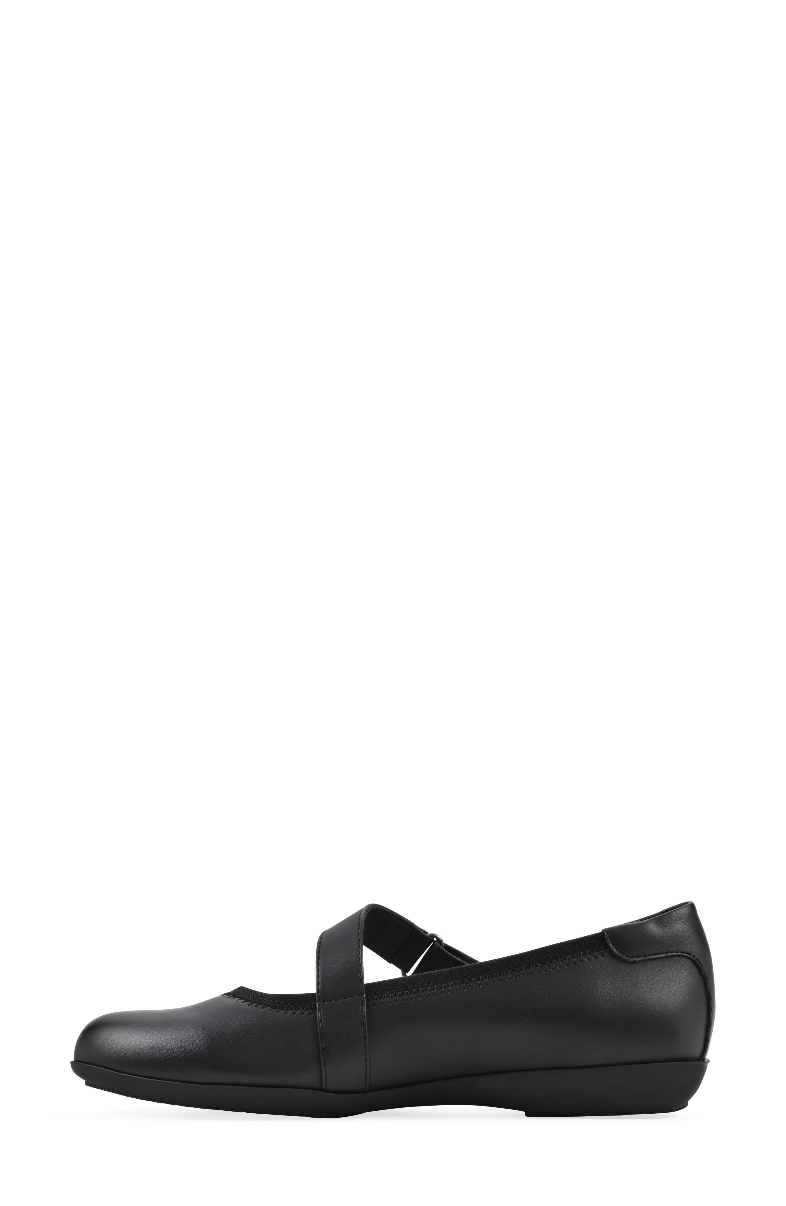 CLIFFS BY WHITE MOUNTAIN Carwen Mary Jane Flat, Alternate, color, Black/ Smooth