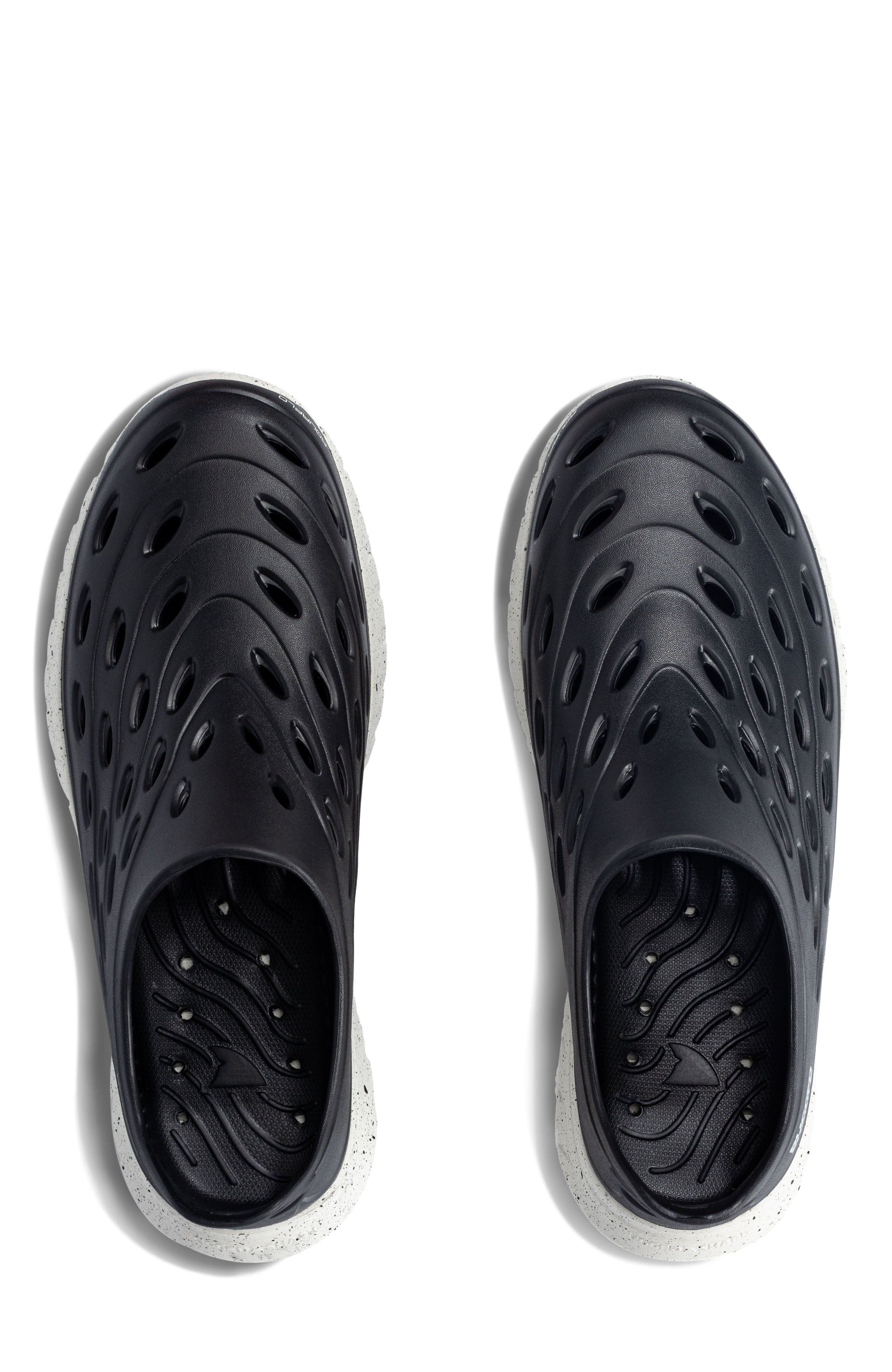 RUGGED SHARK Mens Rift Slip-On Water Shoes, Alternate, color, Black