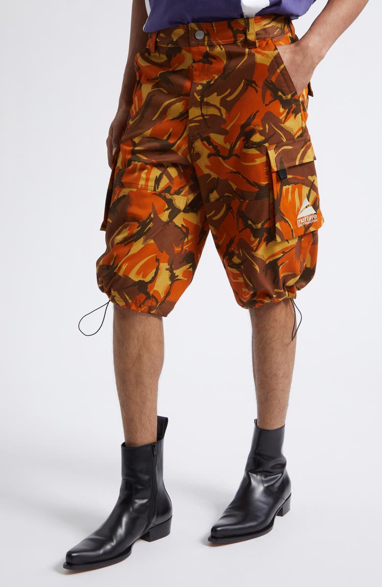 Martine Rose Camouflage Utility Cargo Shorts, Alternate, color, Orange Camo
