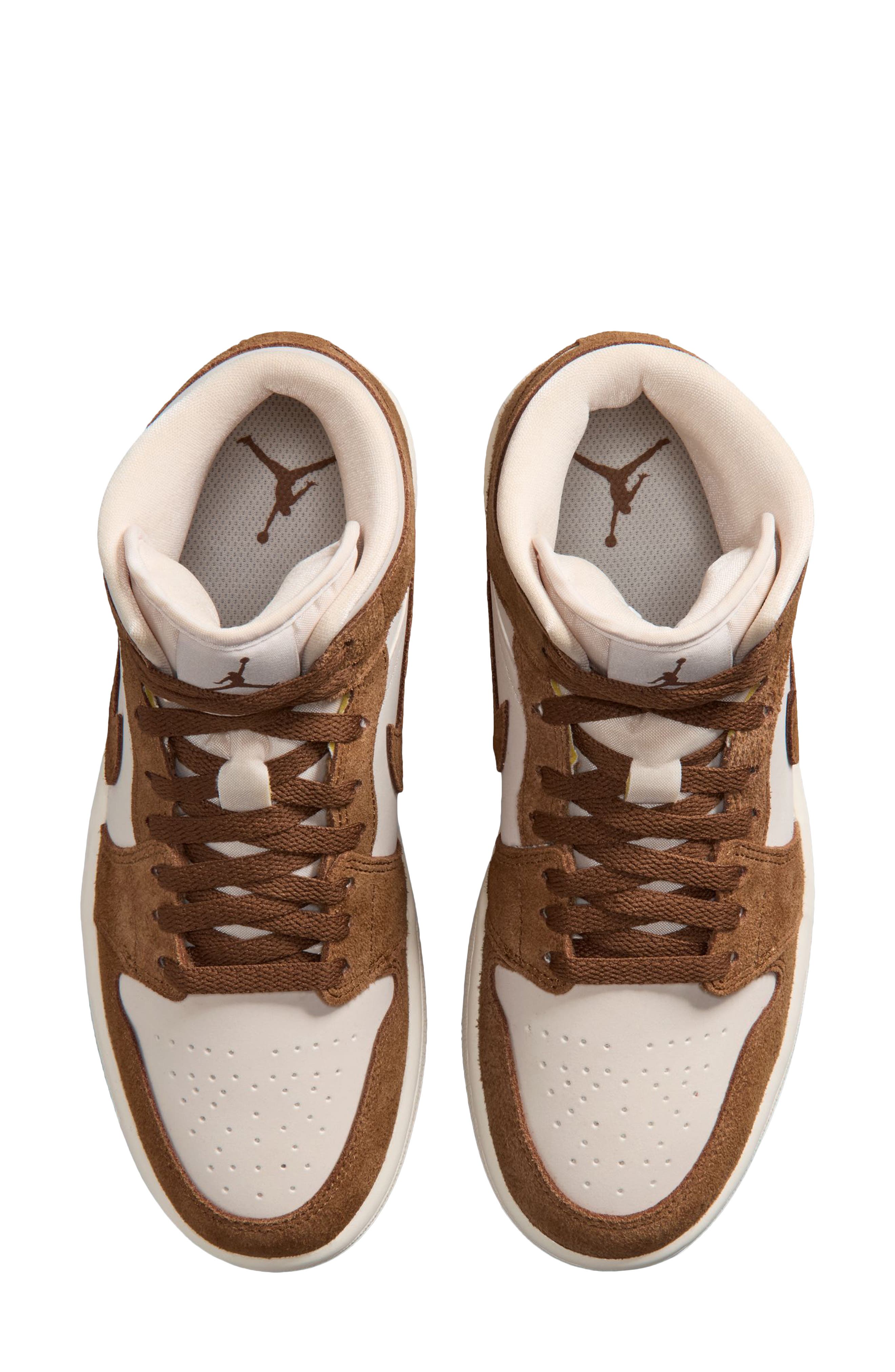 Air Jordan 1 Mid Sneaker, Alternate, color, 203 LTBTTN/CHALK