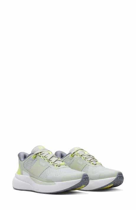 Freedom Hands-Free Run Sneaker