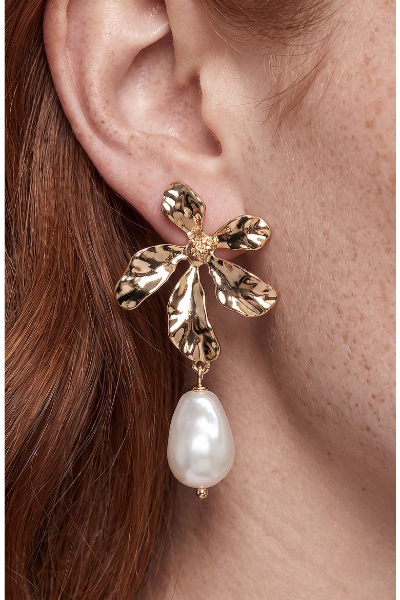 Flower Imitation Pearl Drop Earrings, Alternate, color, GOLD
