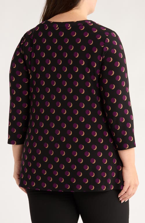 Ak Anne Klein Crescent Dot Sharkbite Hem Top In Black