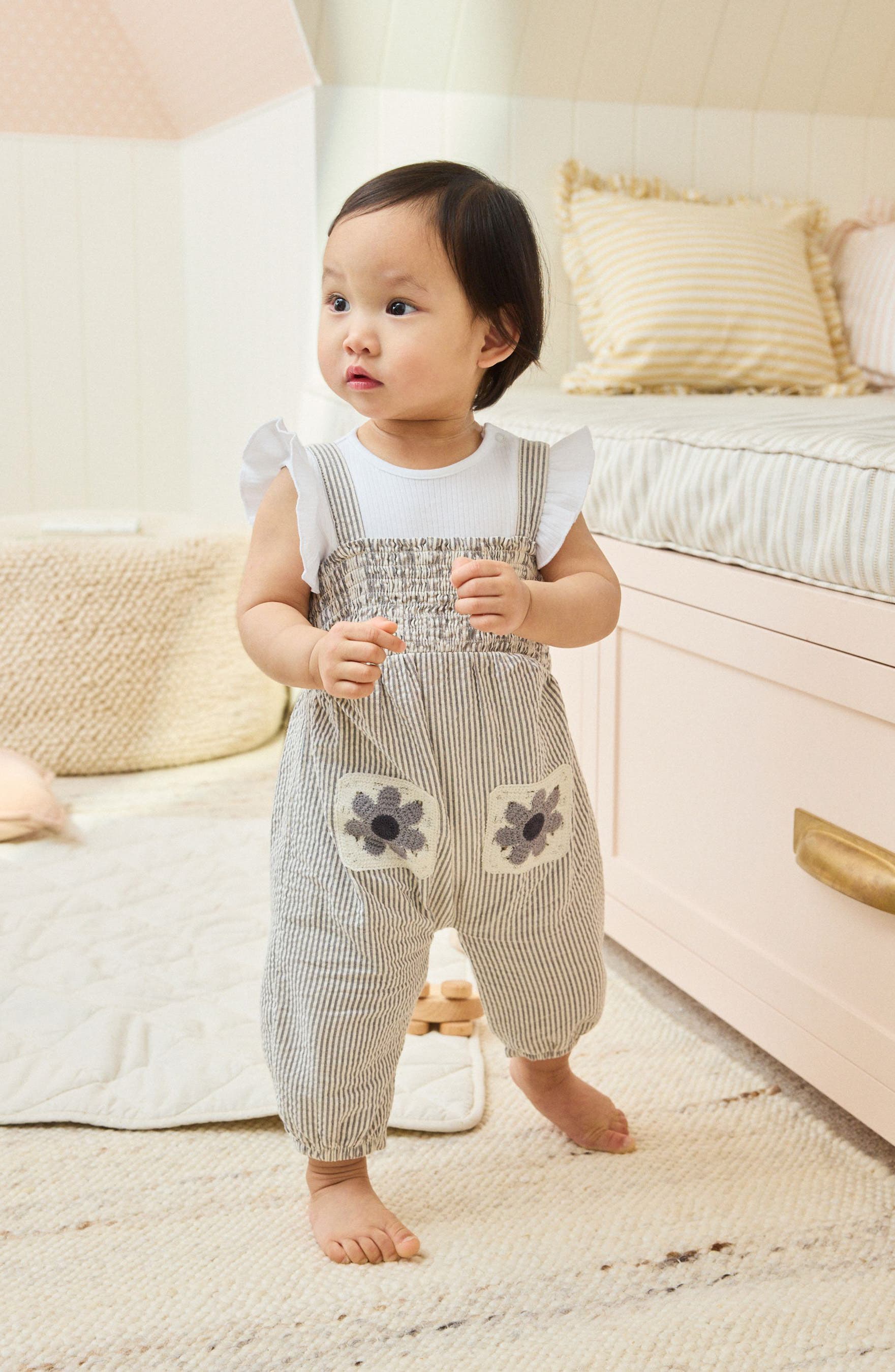 NEXT Crochet Pocket Romper & T-Shirt Set — фото 2