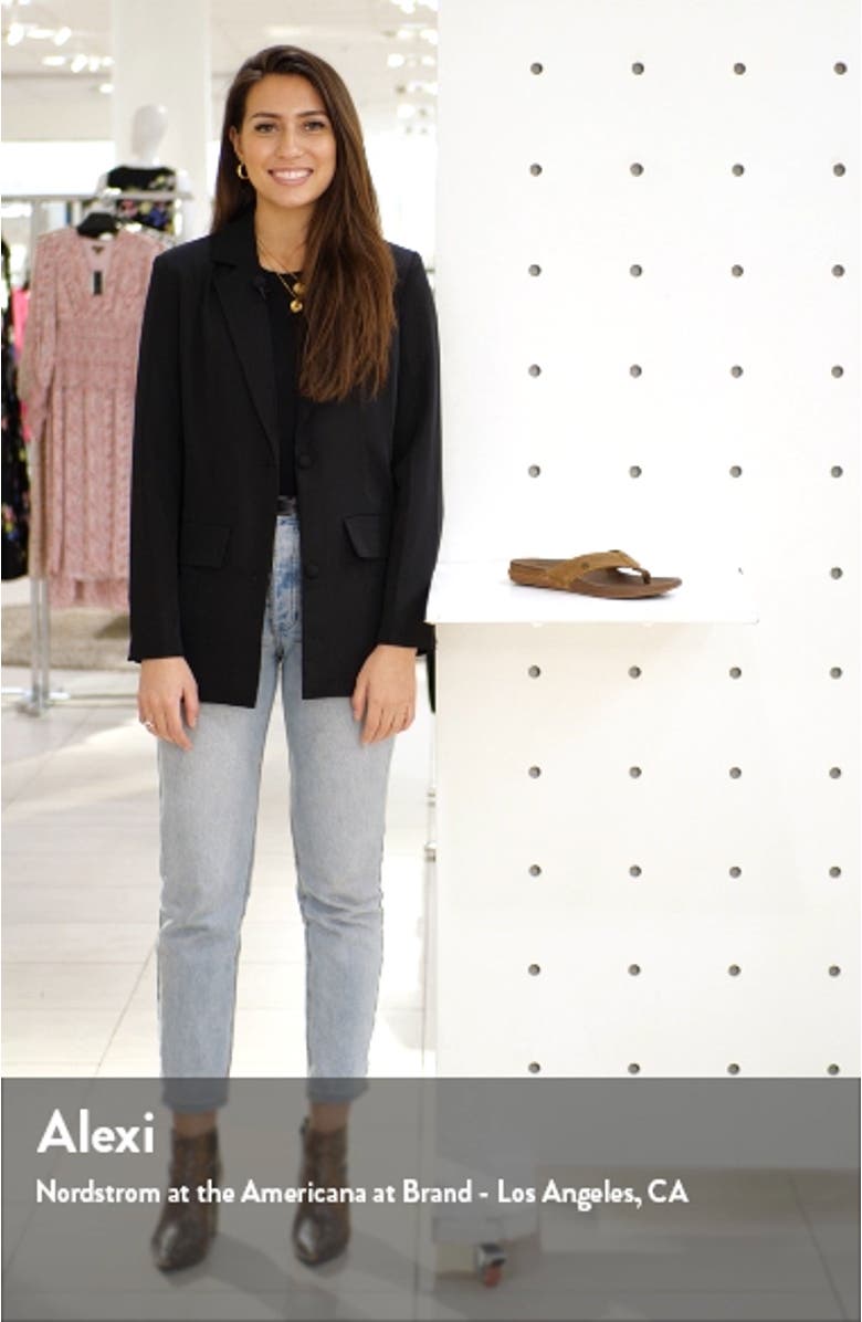 Cushion Lux Flip Flop, sales video thumbnail