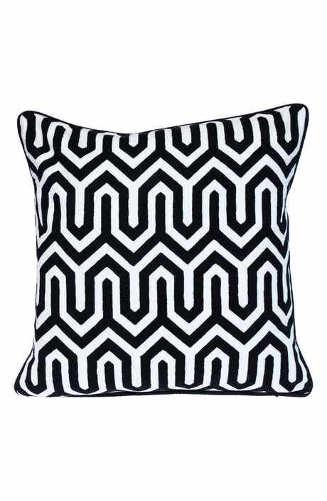 PARKLAND COLLECTION Machu Throw Pillow
