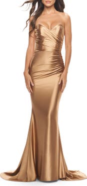 La Femme Sweetheart Trumpet Liquid Jersey Gown with Ruching