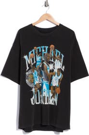 Nike Jordan Flight Essentials Oversized Graphic T-Shirt