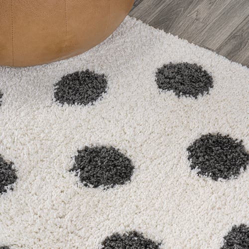 Jonathan Y Pere Modern Charcoal Dot Shag Area Rug In White/gray
