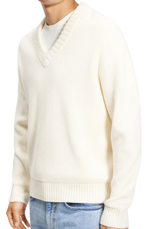 Theory Heavy Wool Sweater In Winter White