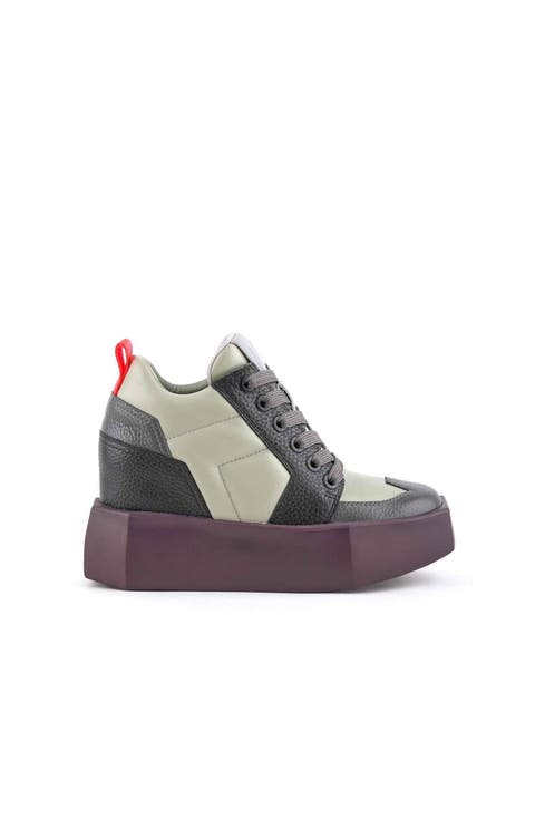 Stone Court Mid