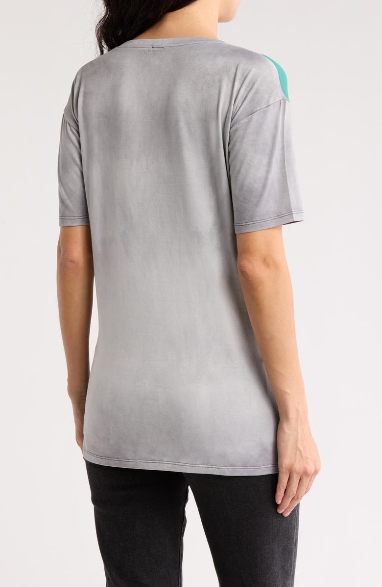 GO COUTURE V-Neck Pocket T-Shirt, Alternate, color, Charcoal Mint To Blue Print