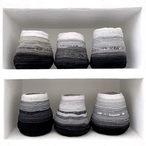 Little Ndaba Ngongo Pot In White/black