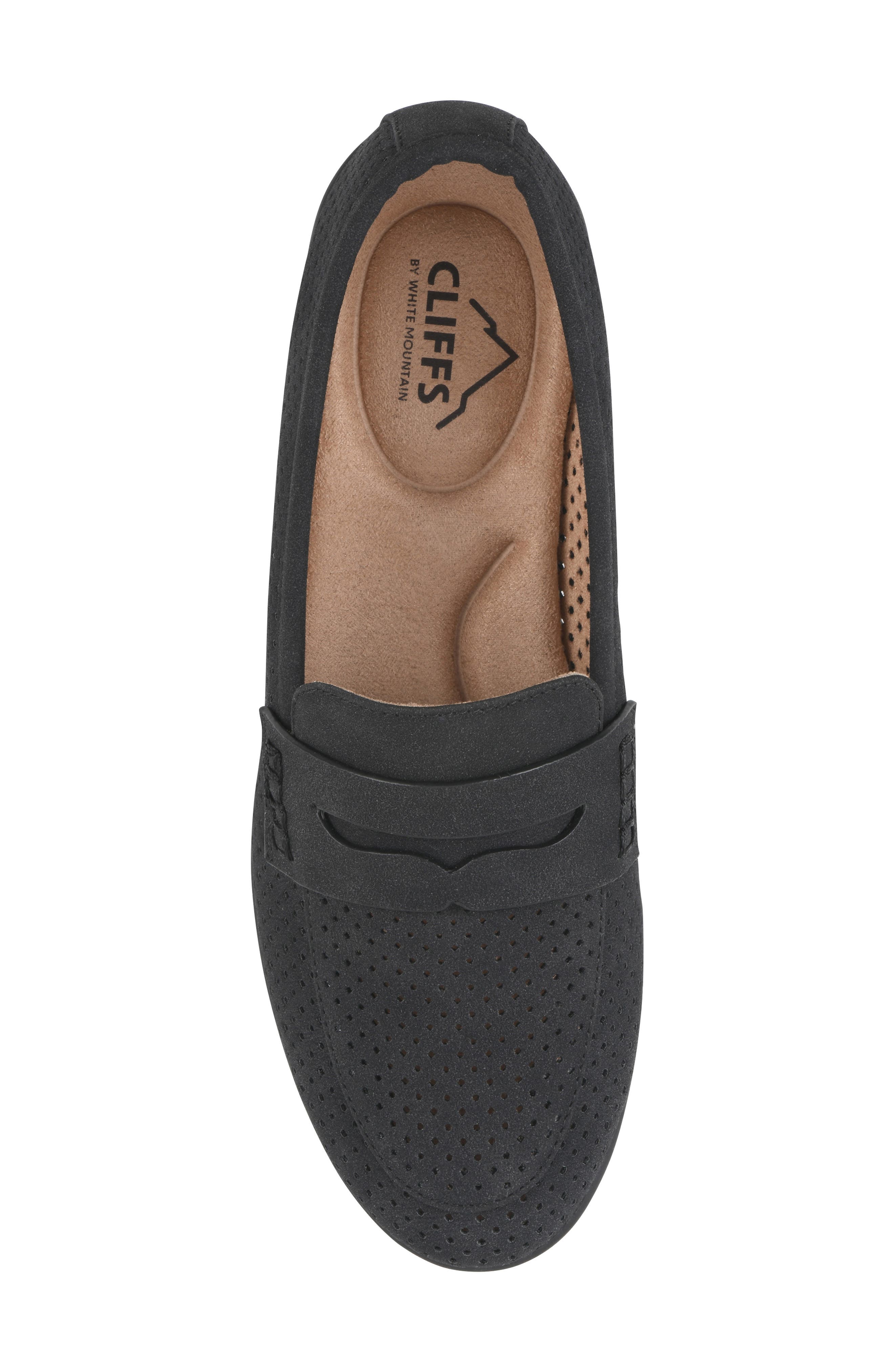 CLIFFS BY WHITE MOUNTAIN Samson Loafer, Alternate, color, Black/ Nubuck