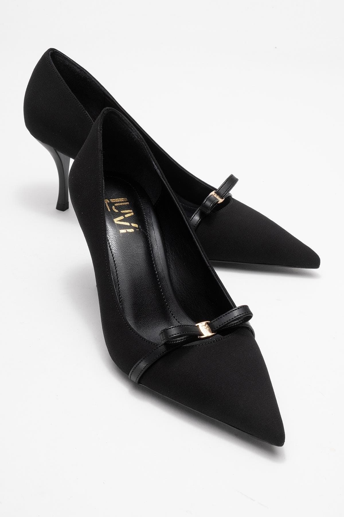Prologue Shoes Annie Bow Pointed Toe Pump, Alternate, color, Black