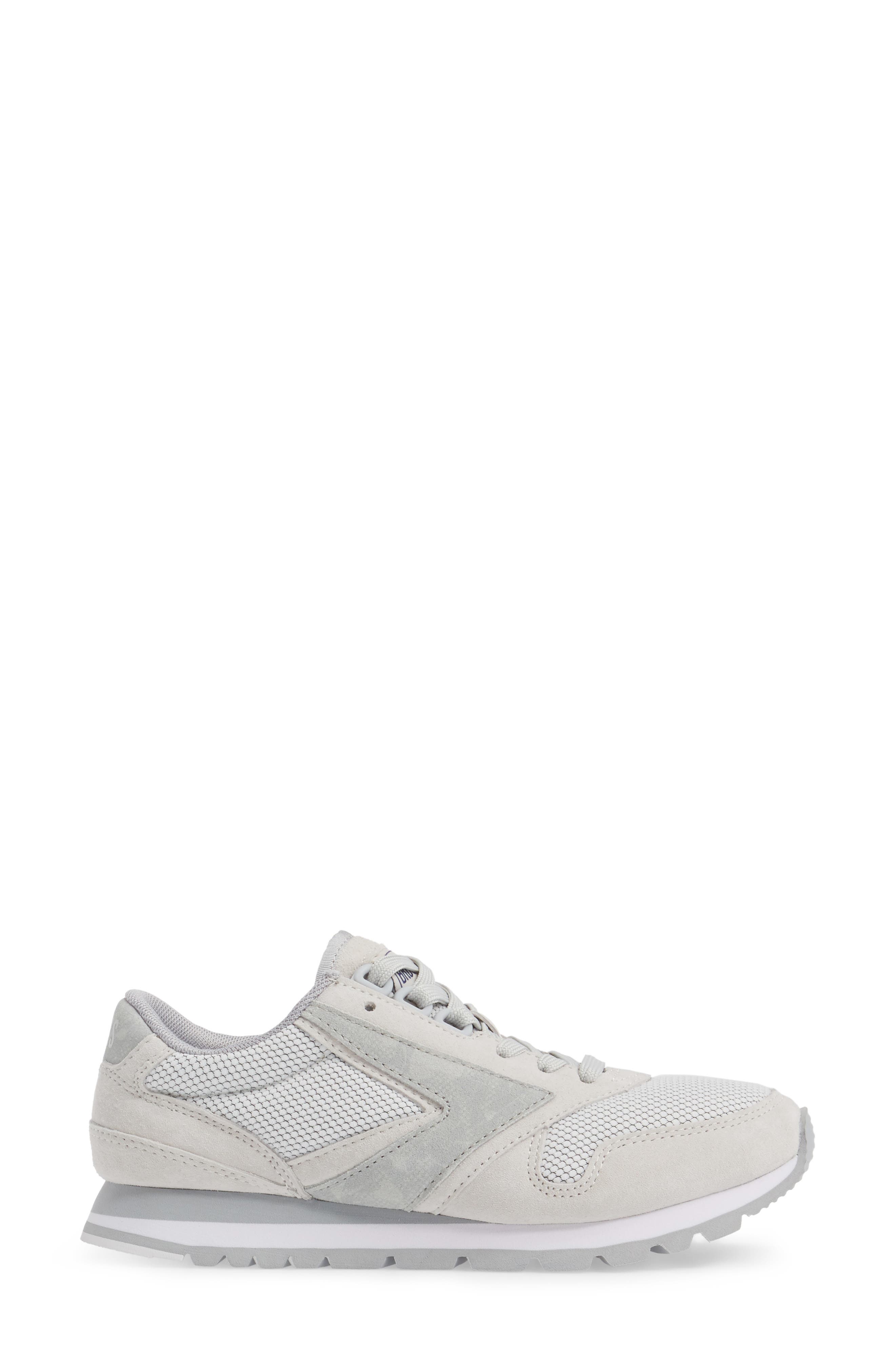 Brooks 'Chariot' Sneaker, Alternate, color, 