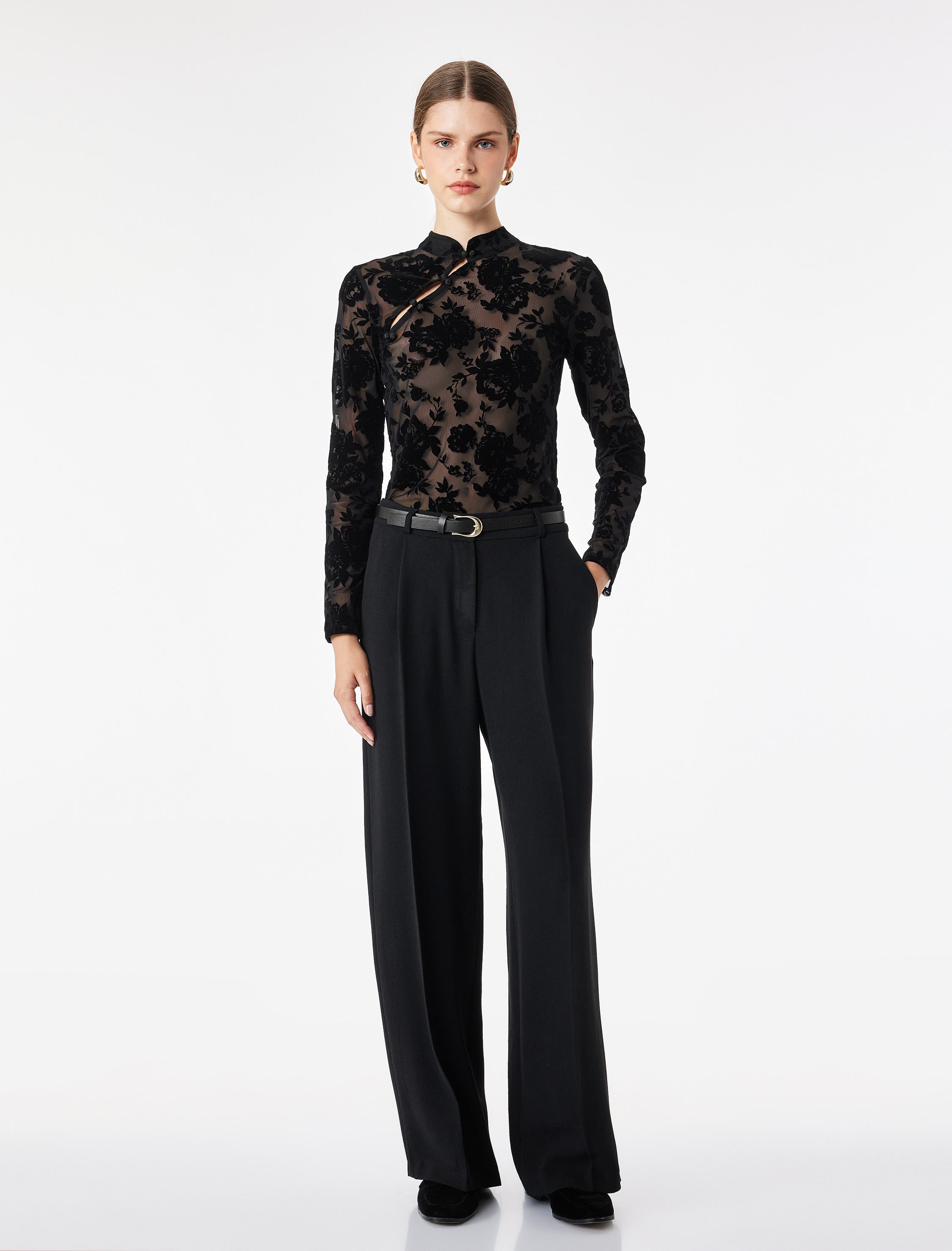 selected BLACK DESIGN