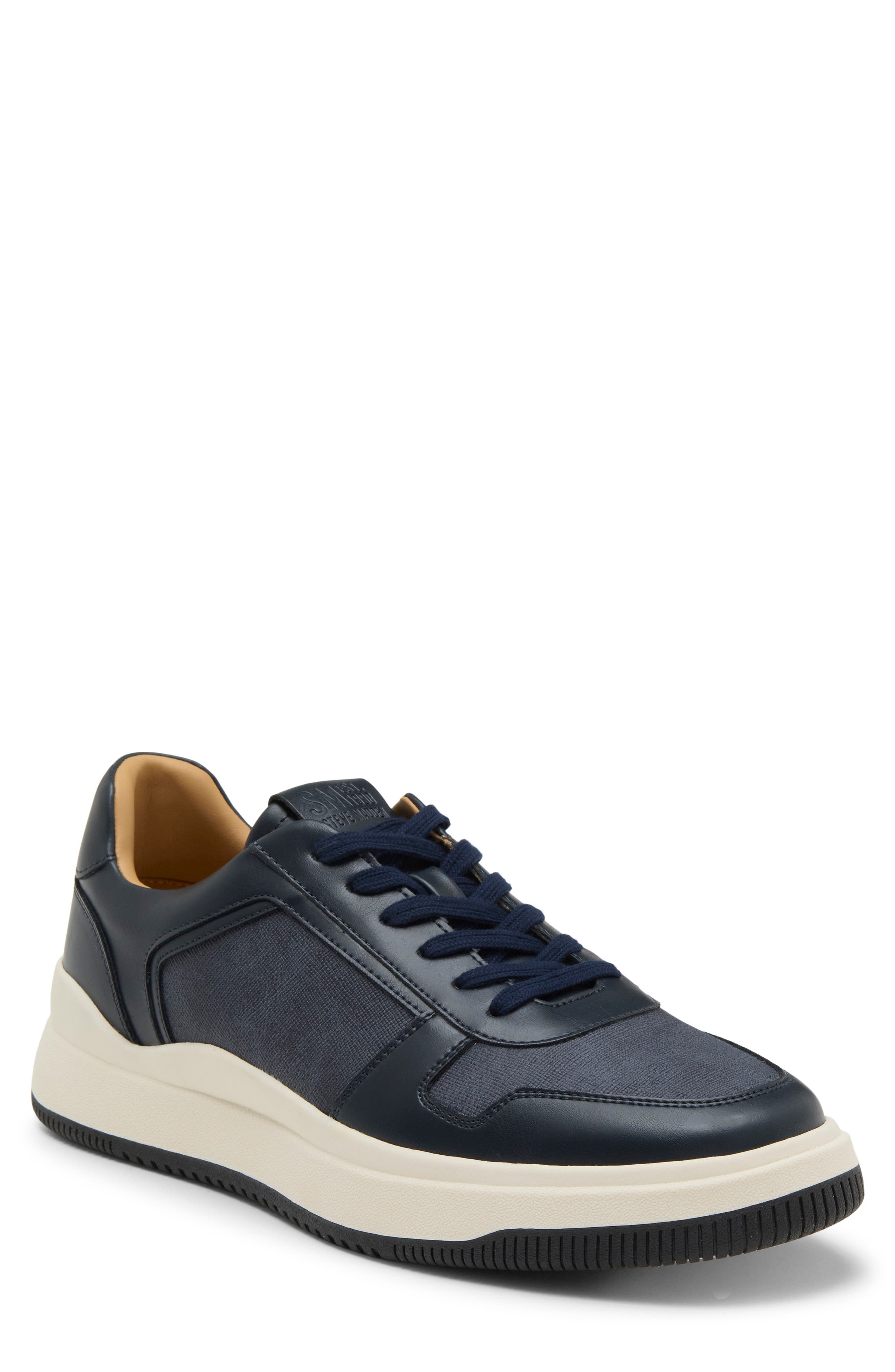Buddy Sneaker