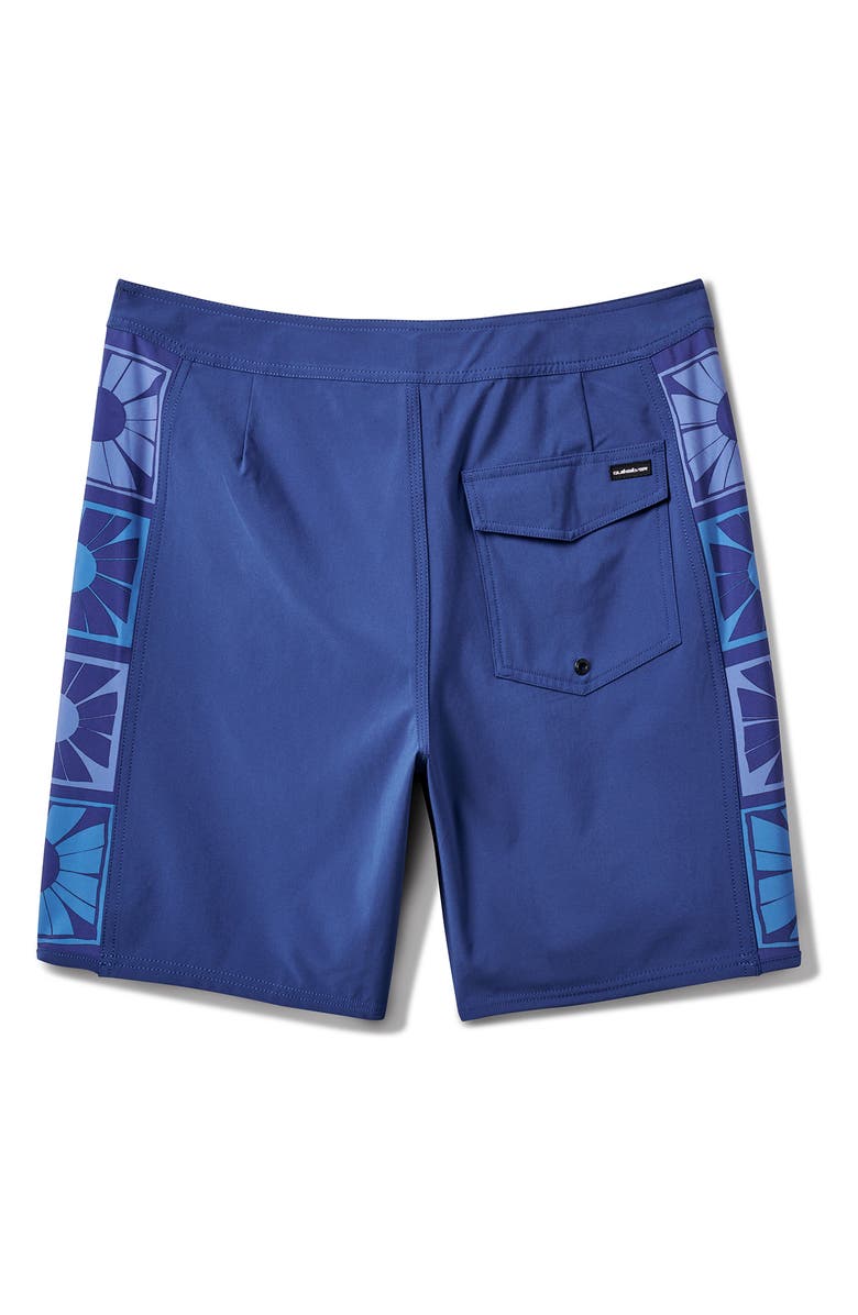 Quiksilver Surfsilk Arch 19 Board Shorts, Alternate, color,