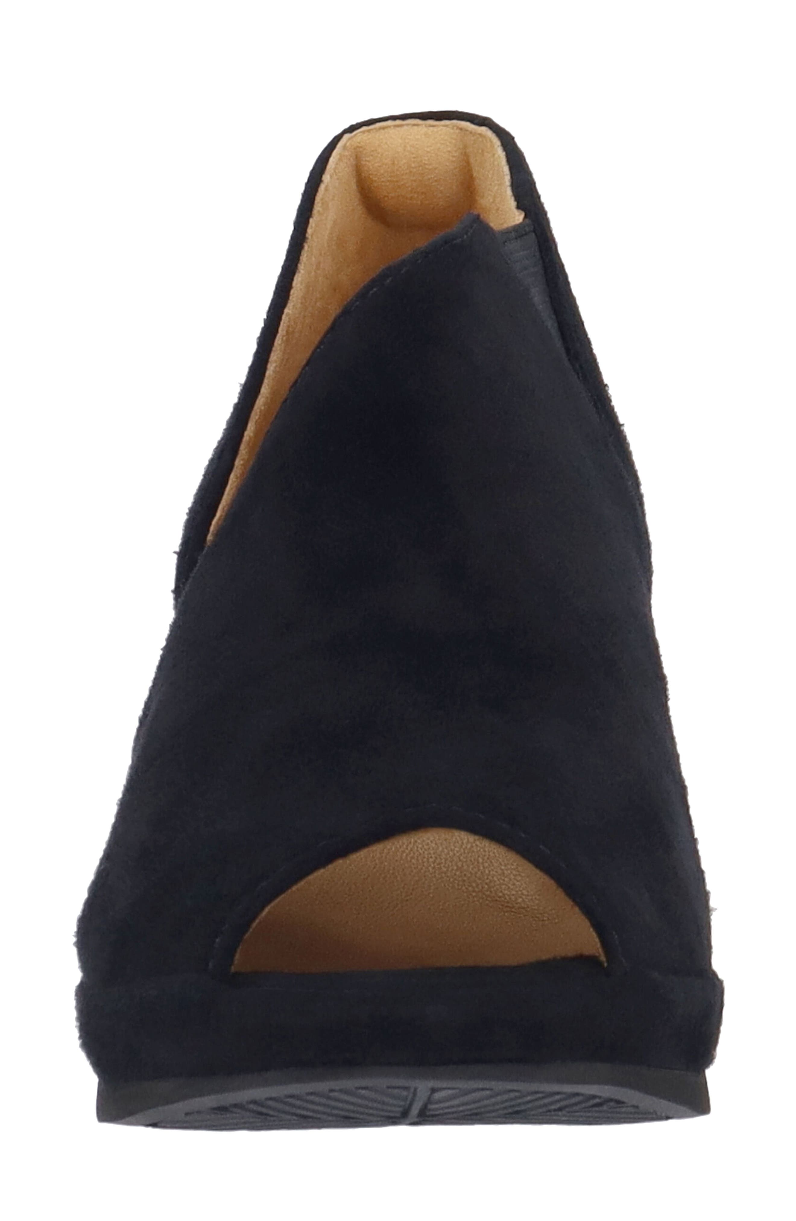 L'Amour des Pieds Oksana Peep Toe Bootie, Alternate, color, Black