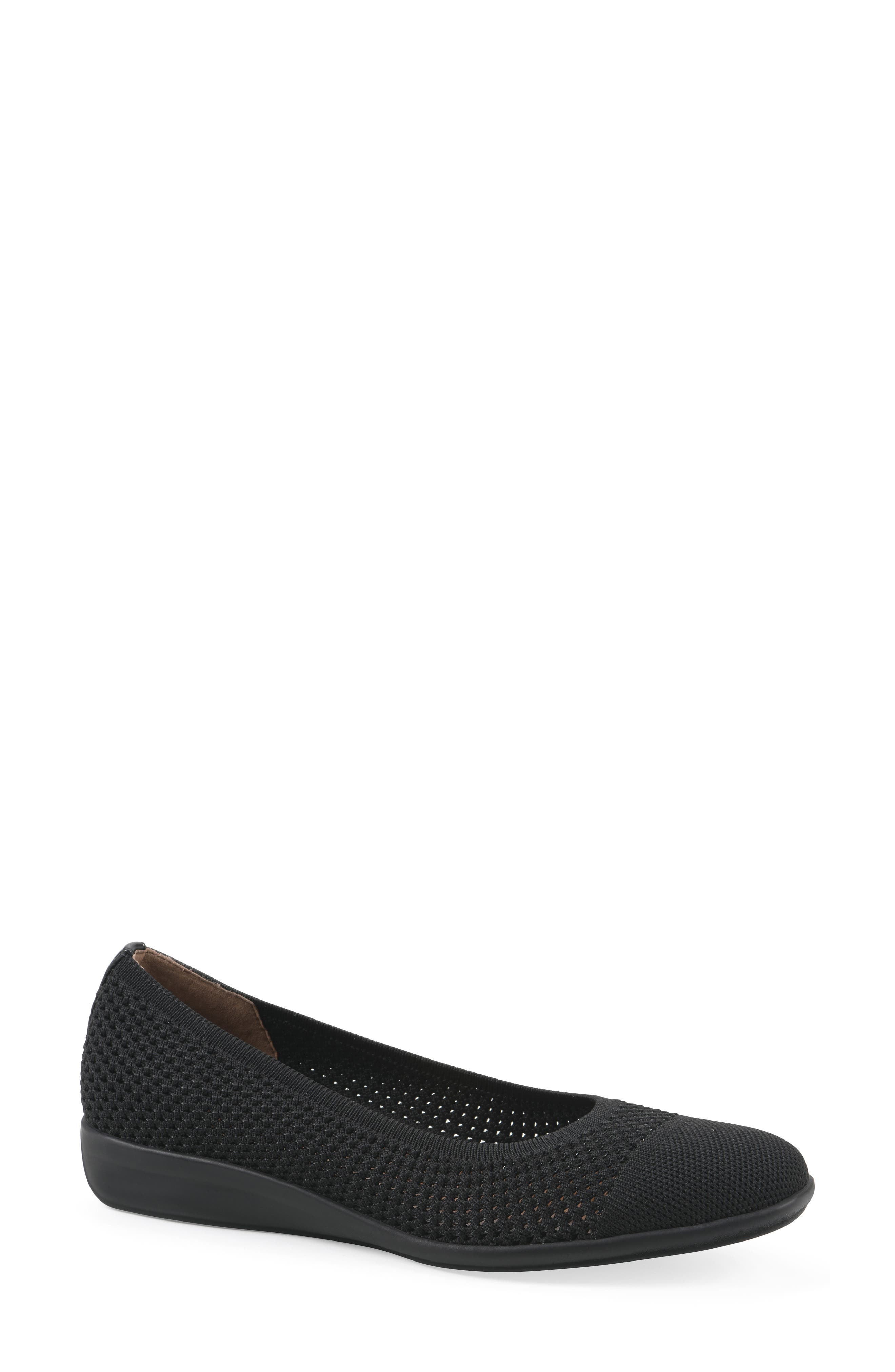 White Mountain Footwear Florian Ballet Flat, Main, color, Black Fabric