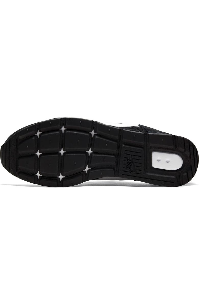 Nike Venture Runner Sneaker, Alternate, color,