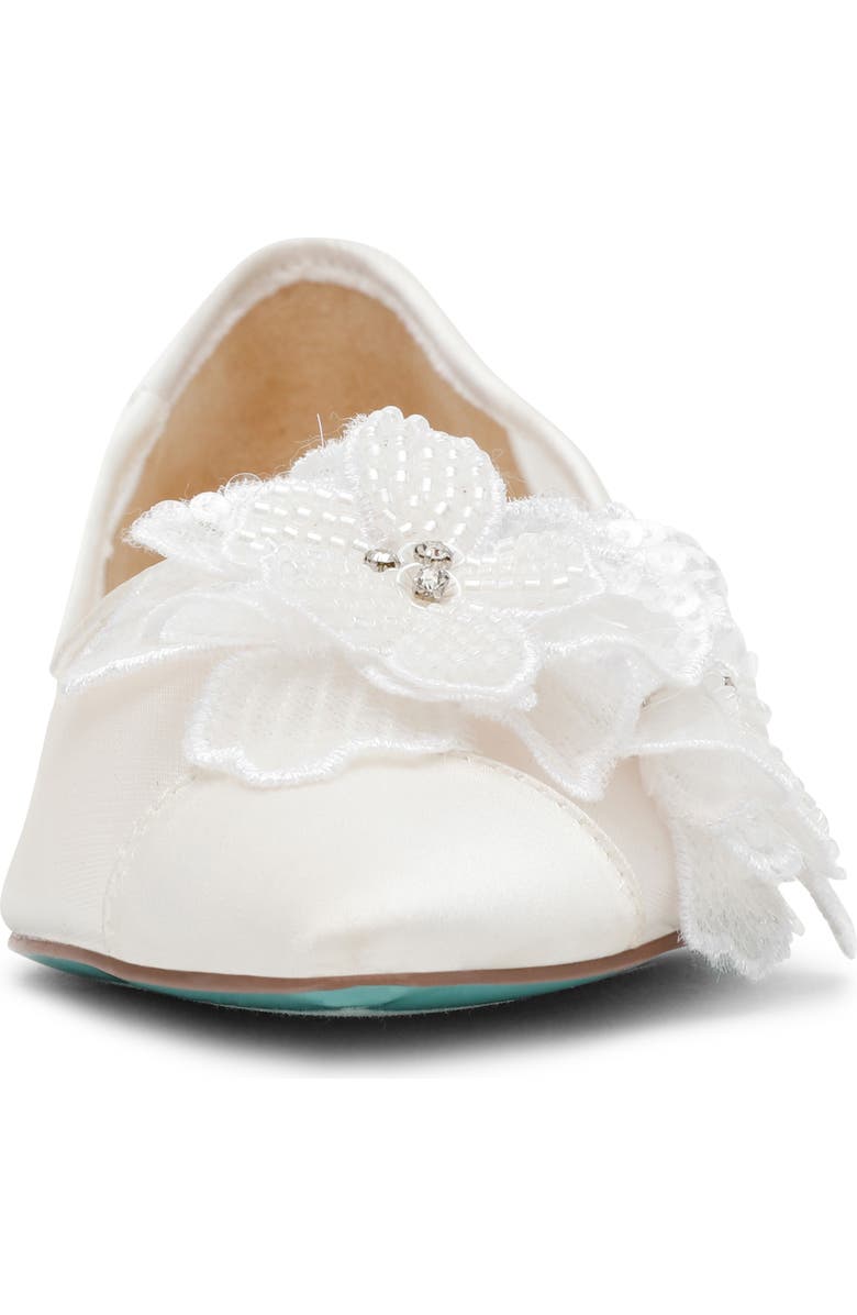 Betsey Johnson Gray Pointed Toe Flat, Alternate, color, Ivory