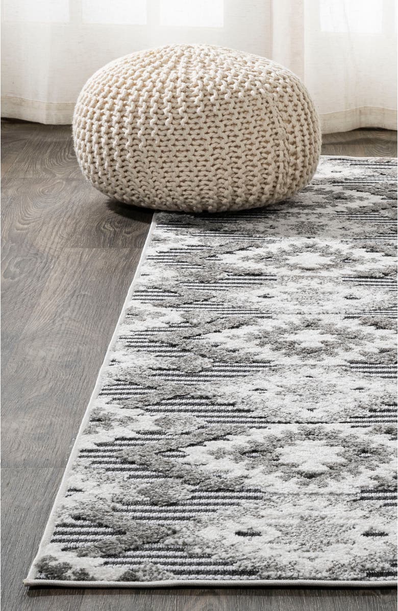 JONATHAN Y Sumak High-Low Pile Neutral Diamond Kilim Indoor/Outdoor Area Rug, Alternate, color, Gray/White/Black