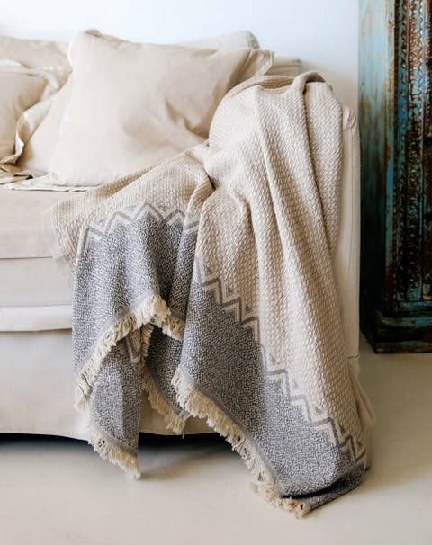 Mountain Peak Throw